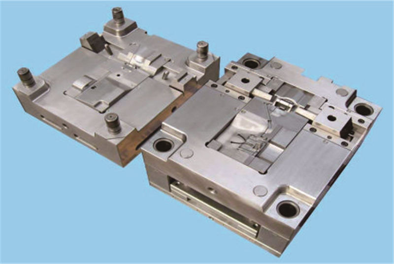 Plastic mold